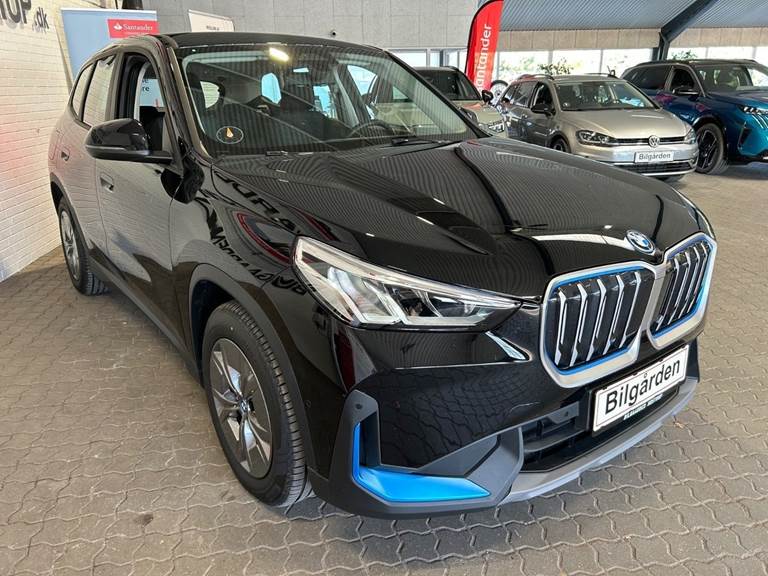BMW iX1 xDrive30