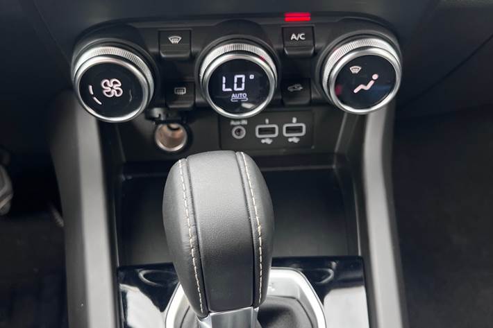 Grå Renault Arkana fra 2023