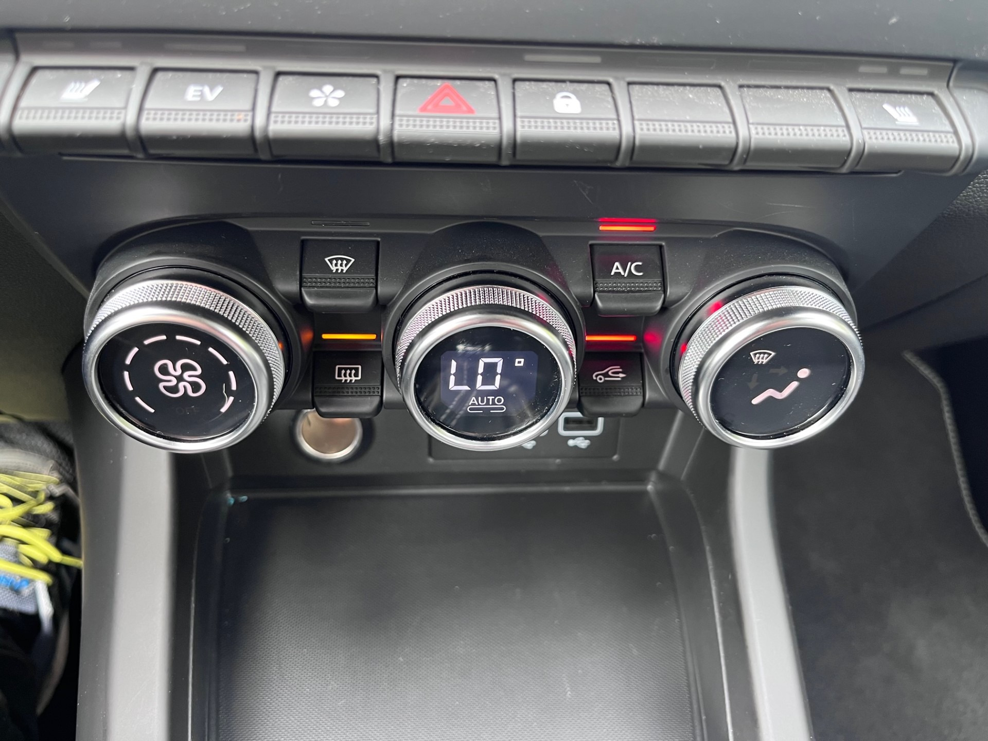 Grå Renault Arkana fra 2023