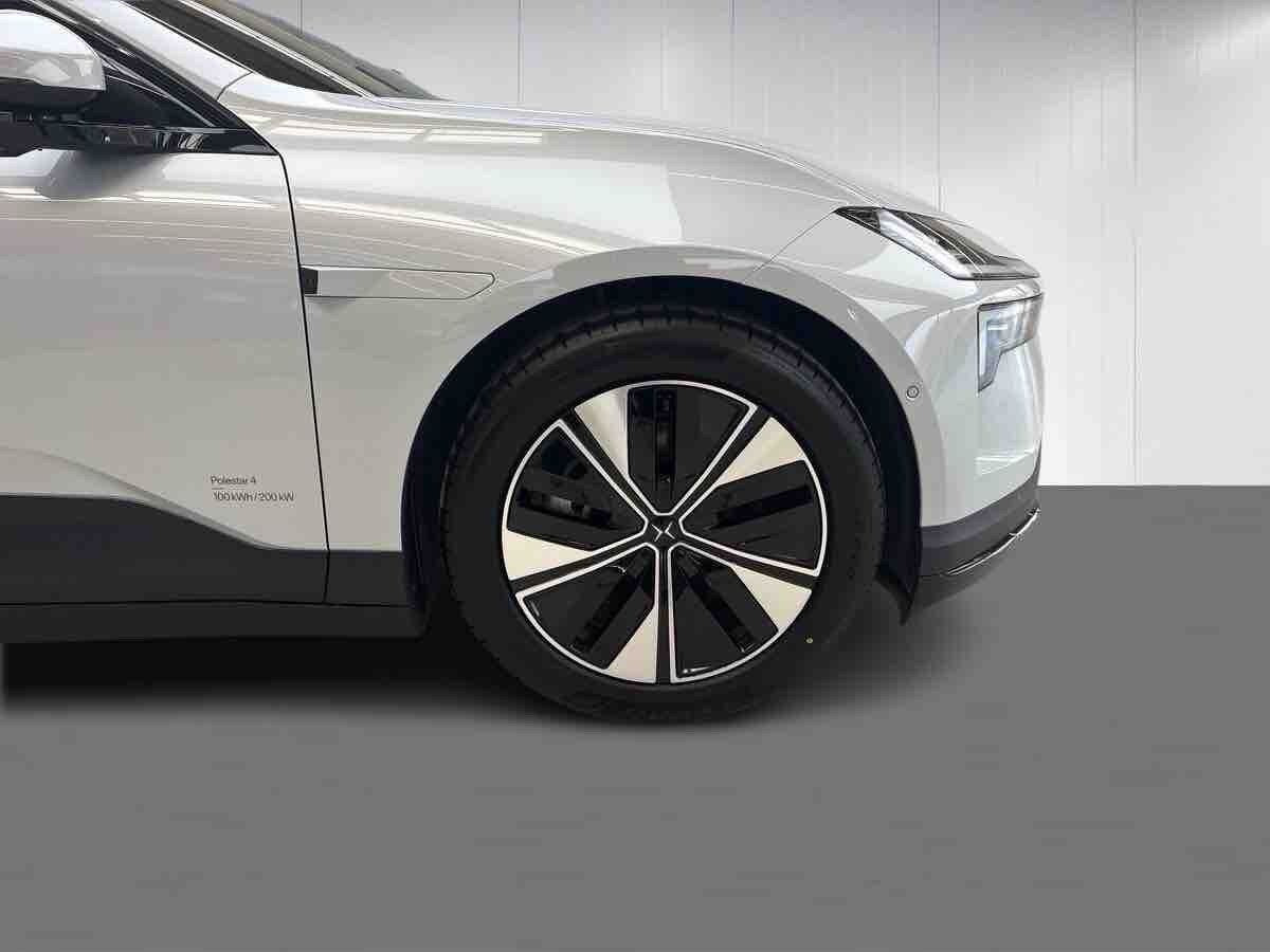 undefined Polestar 4 fra 2026 set udefra