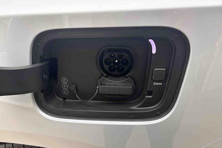 undefined Polestar 4 fra 2026 set udefra