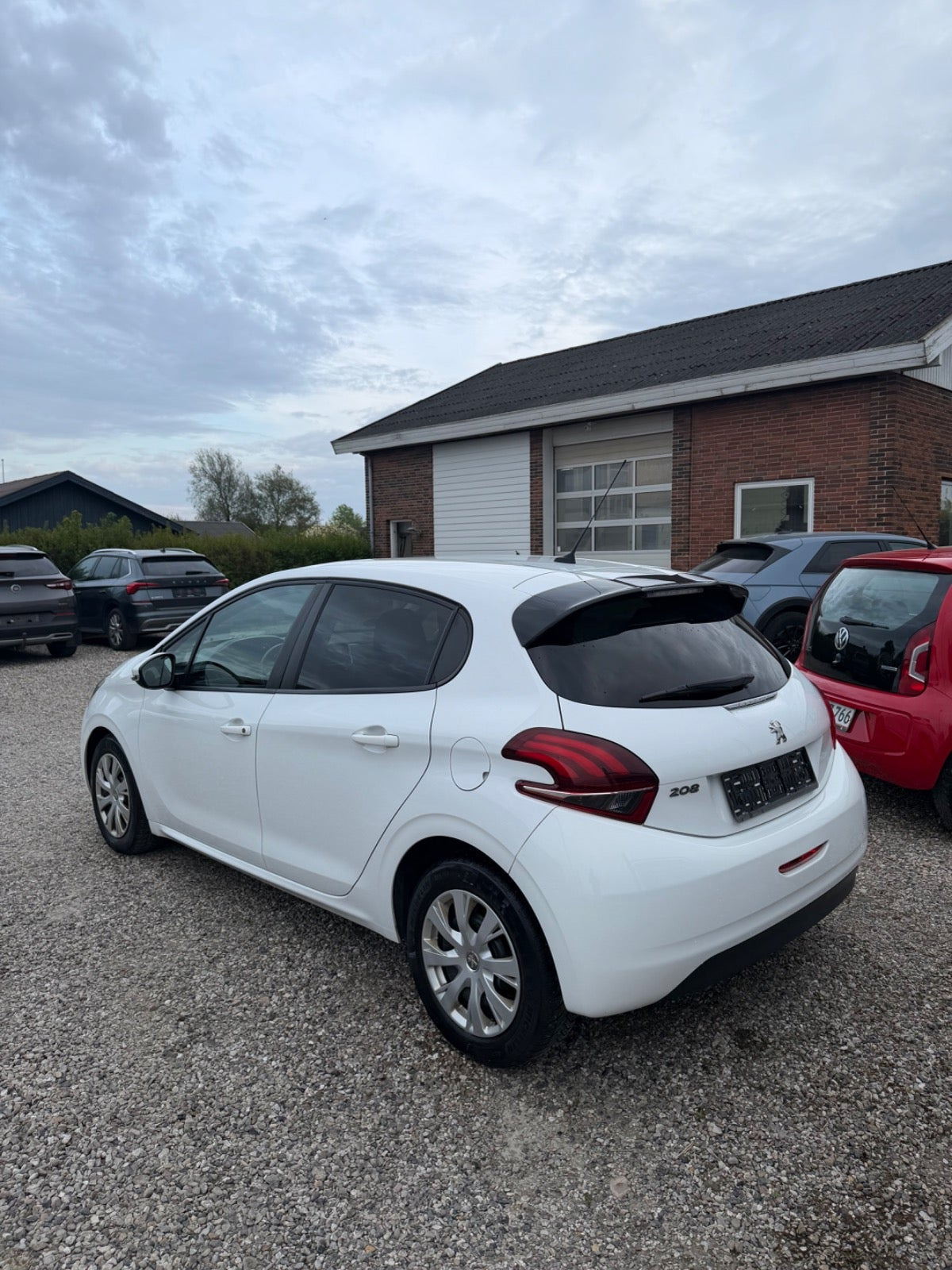 undefined Peugeot 208 fra 2017