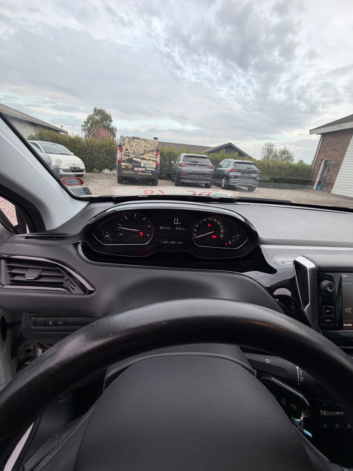 undefined Peugeot 208 fra 2017