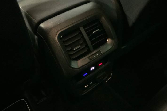Sort VW Tiguan fra 2019