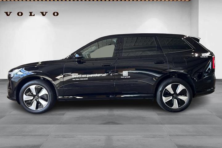 Sort Volvo EX90 fra 2025