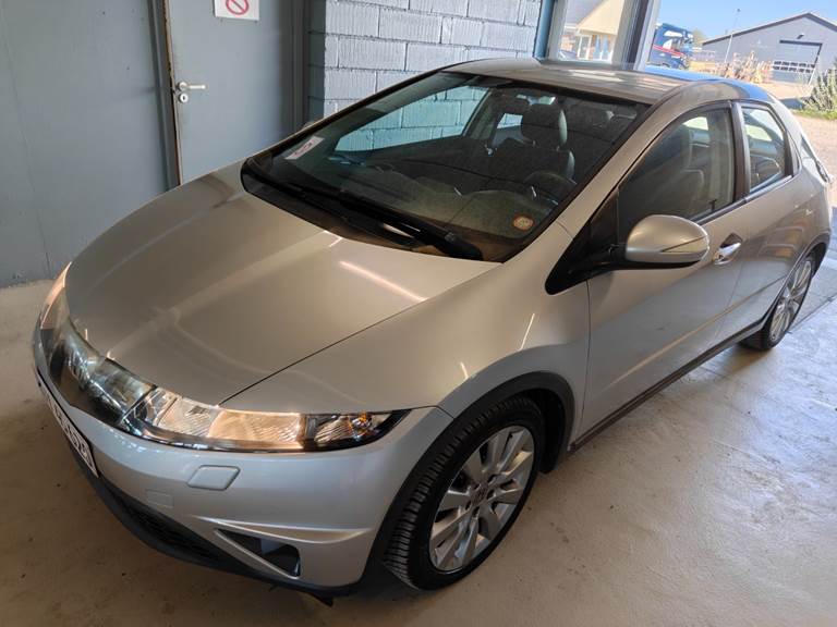 Honda Civic 1,8 Sport