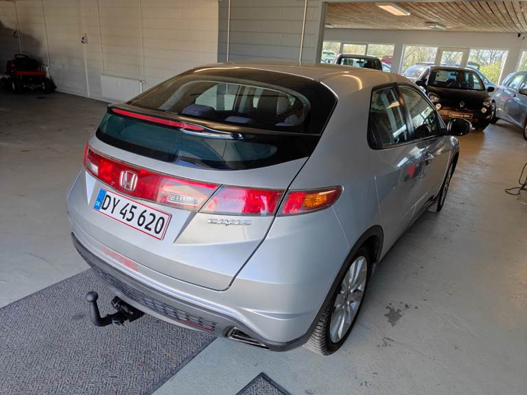 Honda Civic 1,8 Sport