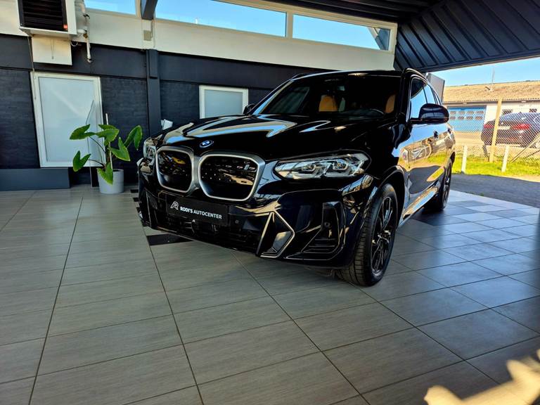 BMW iX3 Charged M-Sport