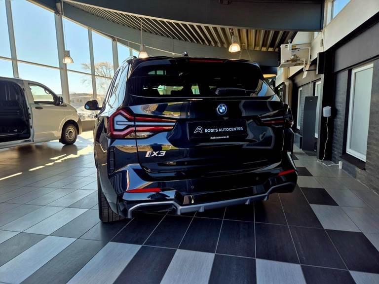 BMW iX3 Charged M-Sport