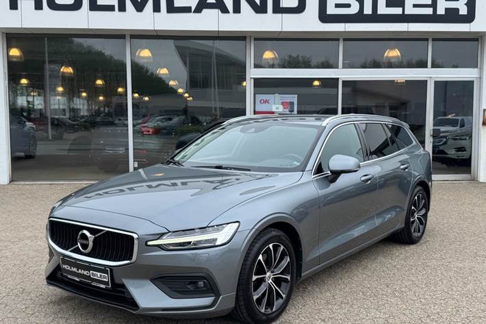 Grå Volvo V60 fra 2020