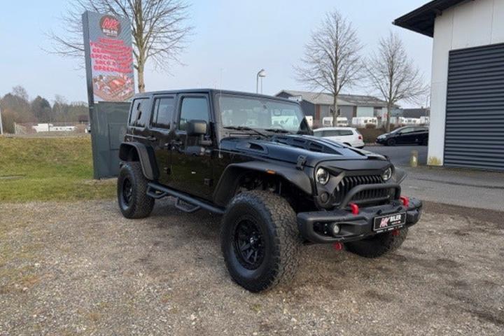 undefined Jeep Wrangler Unlimited fra 2017 set udefra