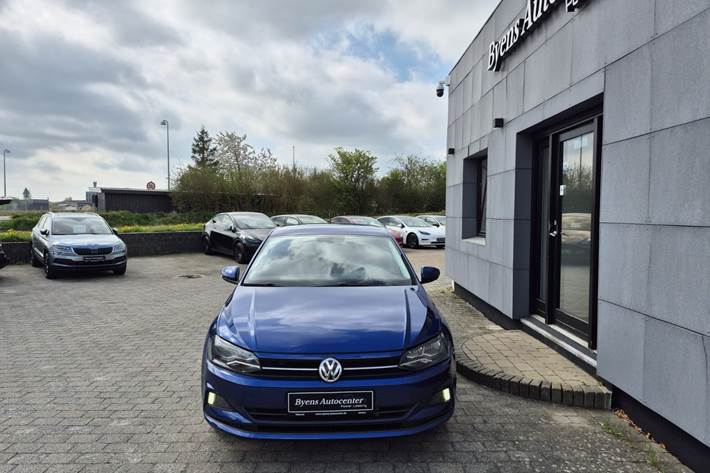 Blå VW Polo fra 2019