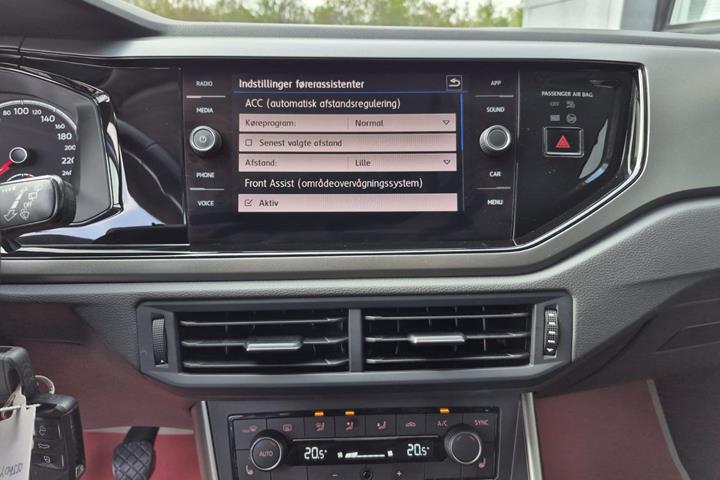 Blå VW Polo fra 2019