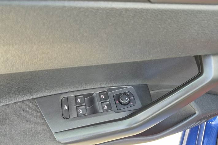 Blå VW Polo fra 2019