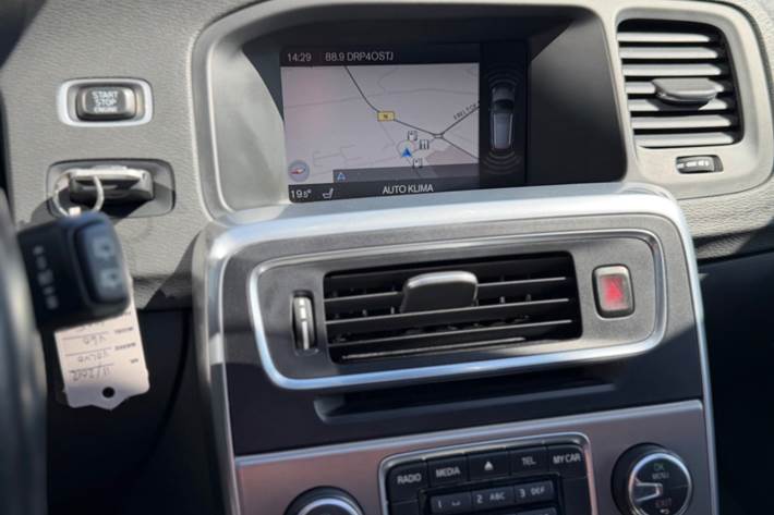Sort Volvo V60 fra 2012