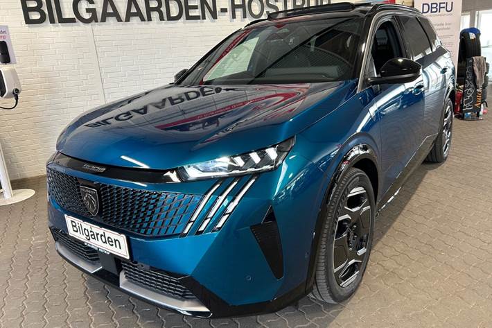 Blå Peugeot e-5008 fra 2025