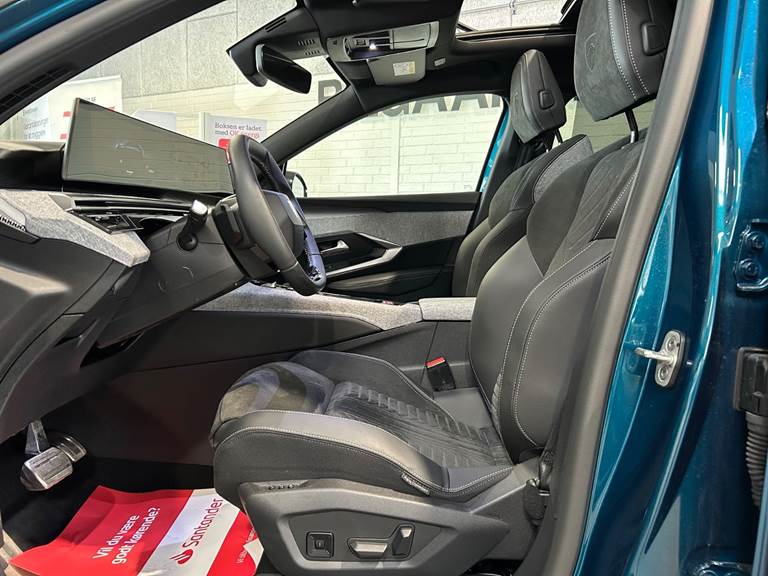 Peugeot e-5008 77 GT Pack AWD 7prs