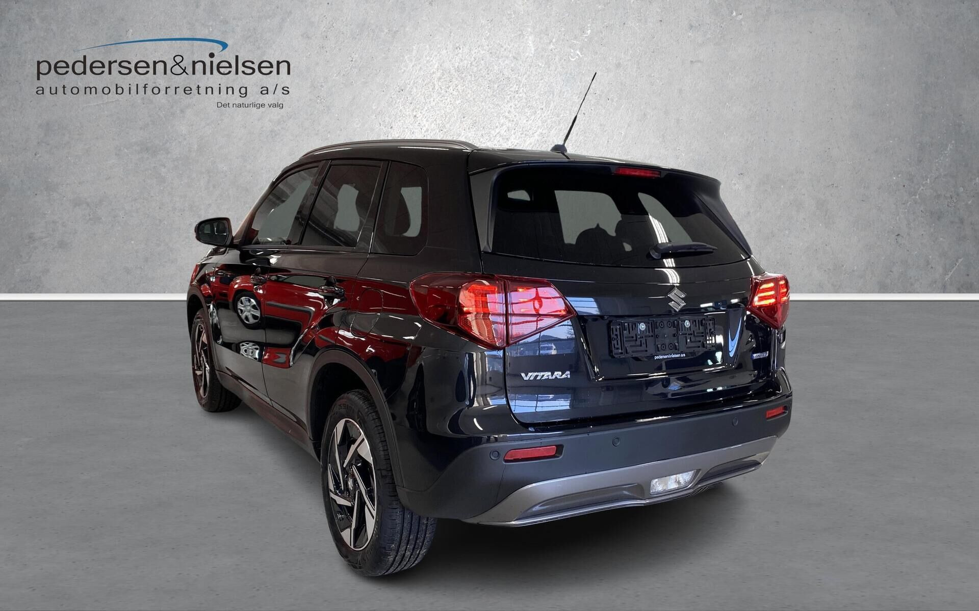 Sort Suzuki Vitara fra 2024