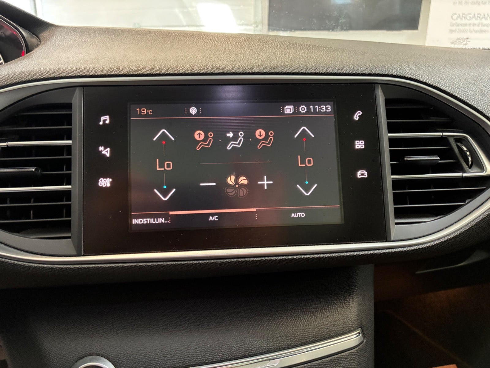 Sort Peugeot 308 fra 2018