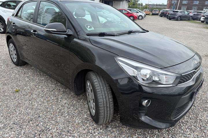 Sort Kia Rio fra 2017