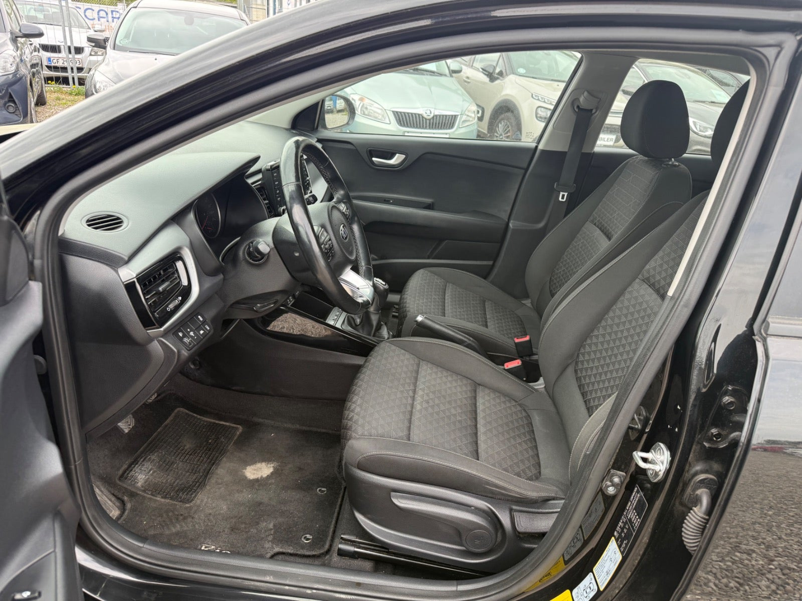 Sort Kia Rio fra 2017