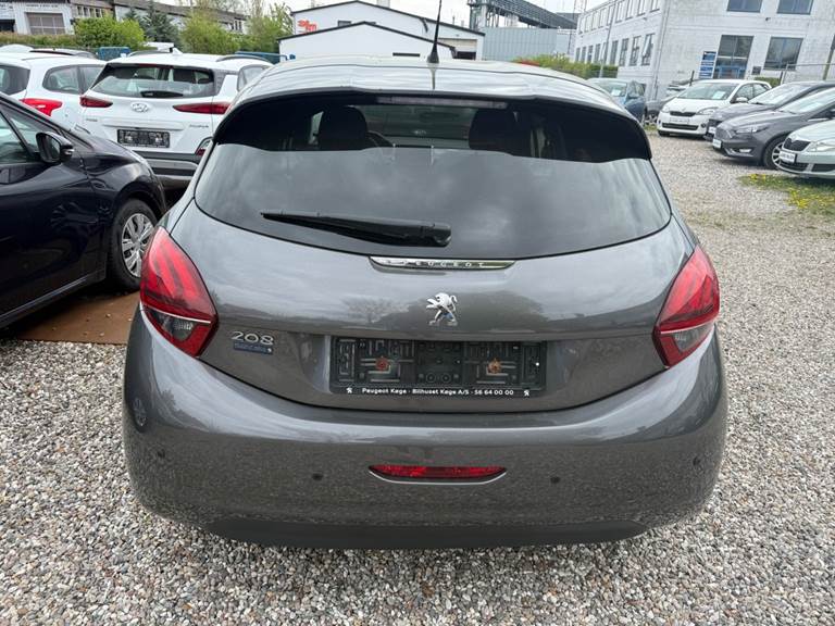 Peugeot 208 1,5 BlueHDi 100 Signature+