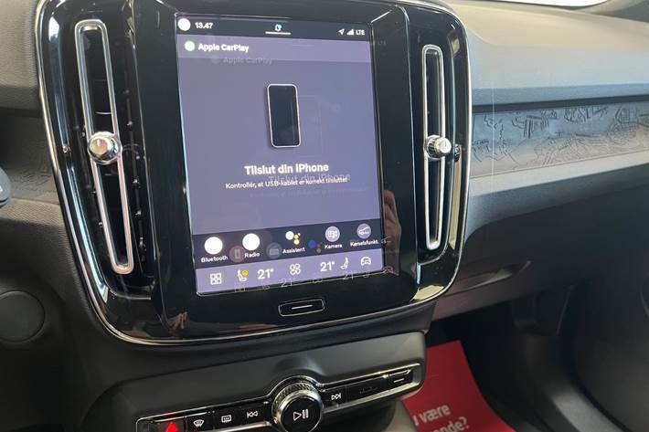 Sort Volvo XC40 fra 2022