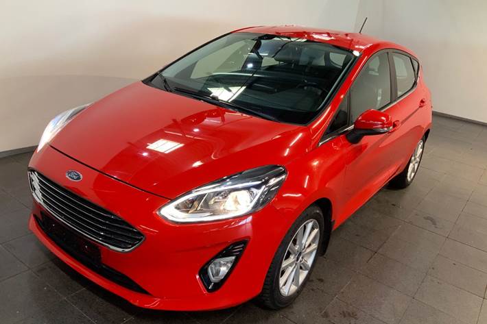 Rød Ford Fiesta fra 2018 set udefra