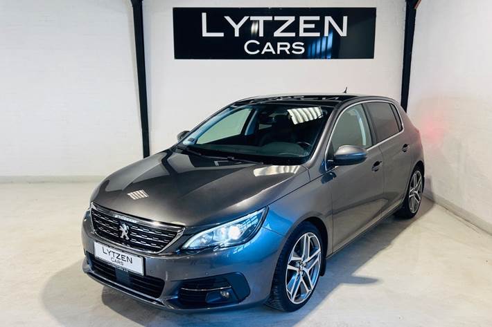 Grå Peugeot 308 fra 2019
