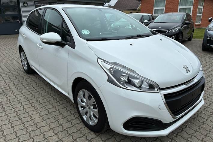 Hvid Peugeot 208 fra 2018
