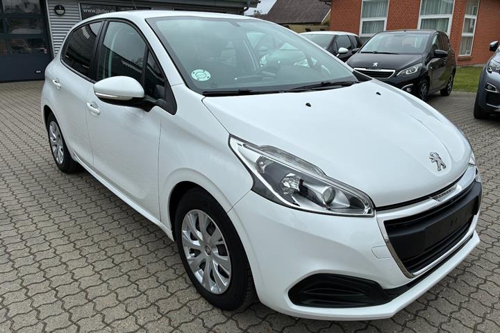 Hvid Peugeot 208 fra 2018