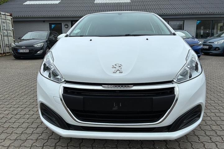 Hvid Peugeot 208 fra 2018