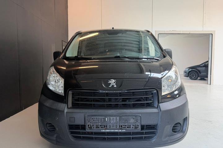 Sort Peugeot Expert fra 2016