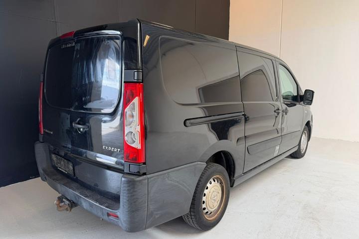 Sort Peugeot Expert fra 2016