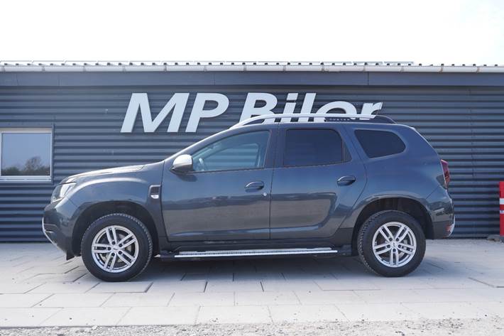 Grå Dacia Duster fra 2020