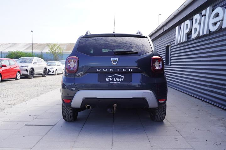 Grå Dacia Duster fra 2020