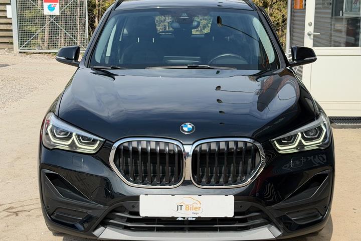 Sort BMW X1 fra 2021