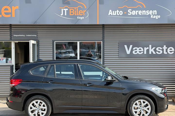 Sort BMW X1 fra 2021