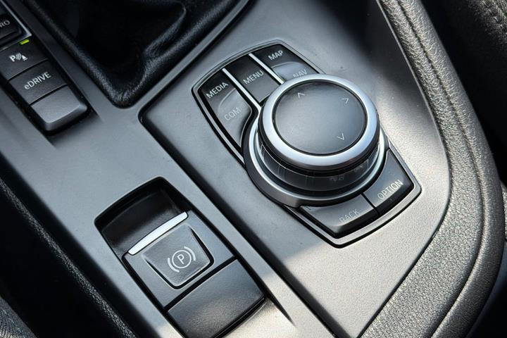 Sort BMW X1 fra 2021
