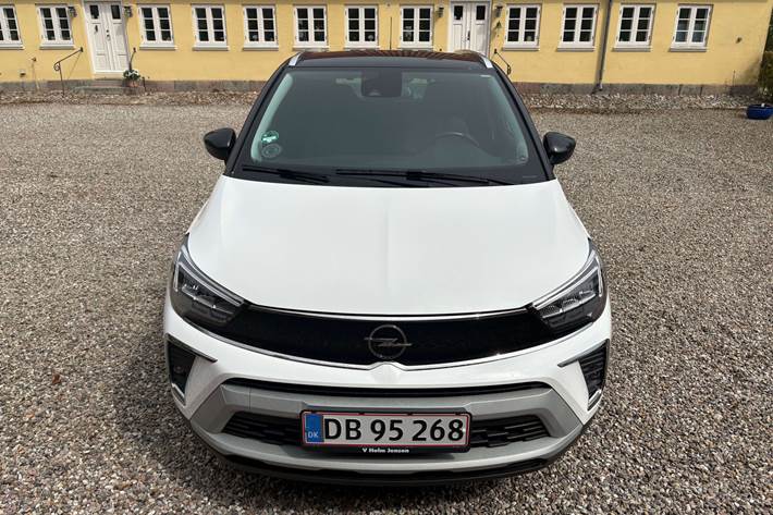 Hvid Opel Crossland fra 2021