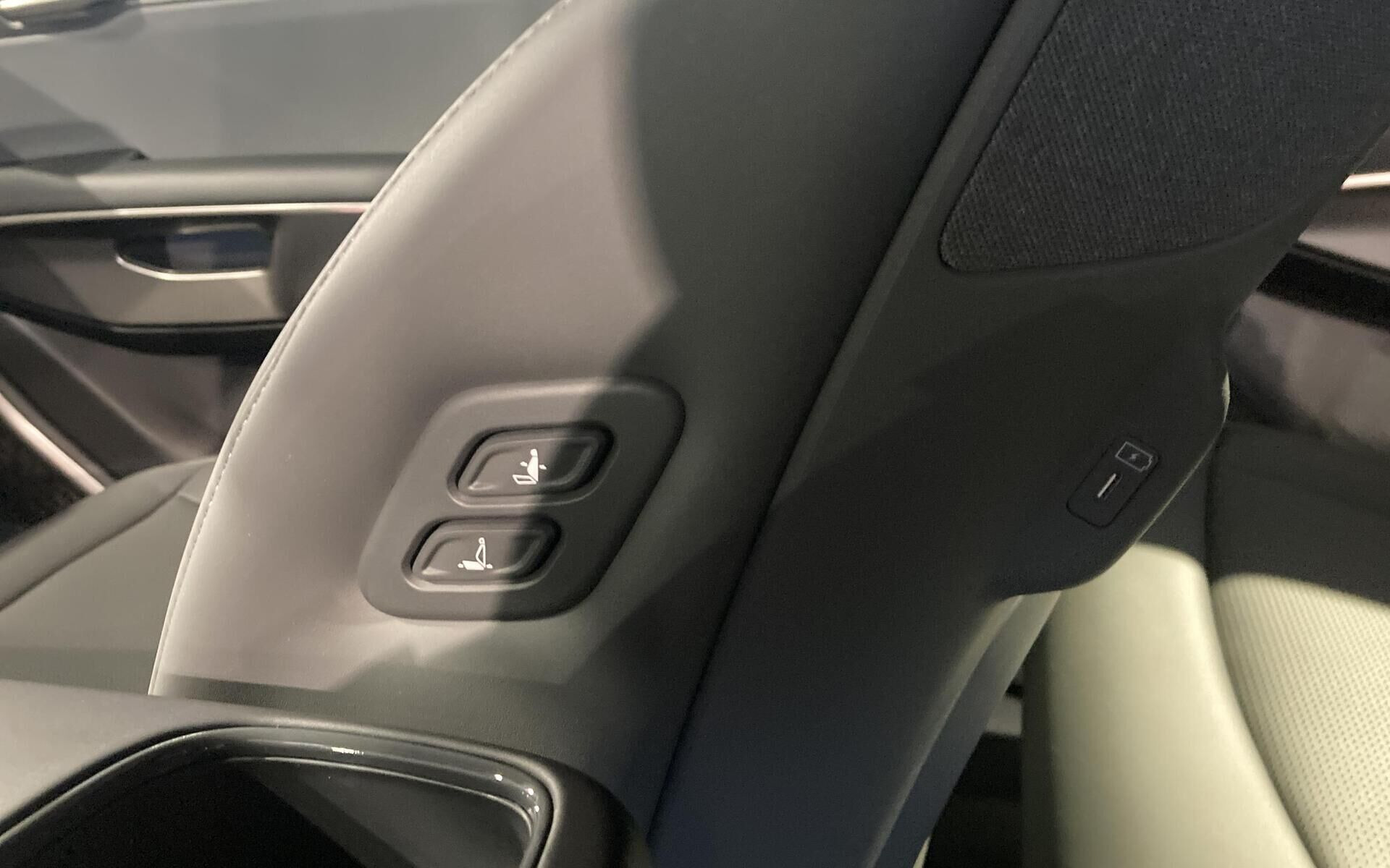 Rød Kia EV9 fra 2026