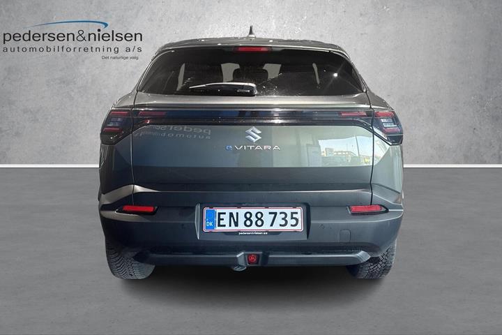 Grøn Suzuki eVitara fra 2025