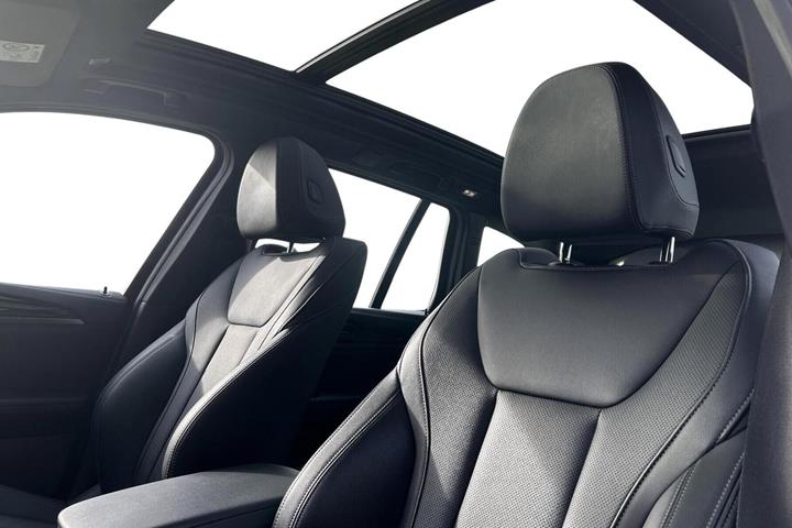 Hvid BMW iX3 fra 2022