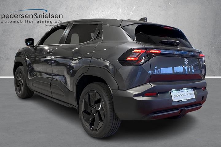 Grå Suzuki eVitara fra 2025