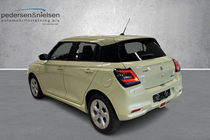 Gul Suzuki Swift fra 2024