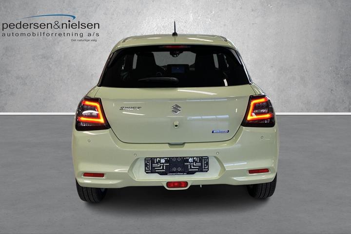 Gul Suzuki Swift fra 2024