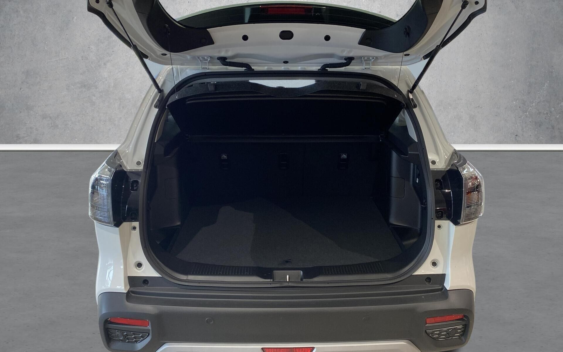 Hvid Suzuki SX4 S-Cross fra 2026