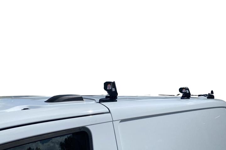 Hvid Ford Transit Custom fra 2025