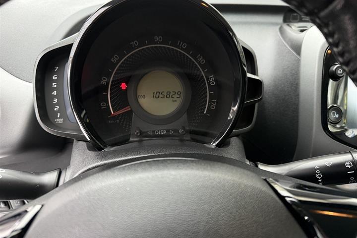 Hvid Toyota Aygo fra 2020