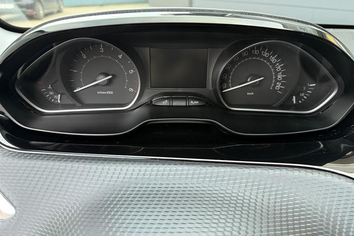 Hvid Peugeot 208 fra 2019